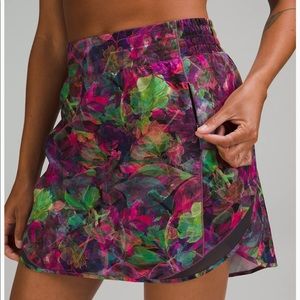 New Lululemon Hotty Hot High-rise Skirt Long, size 6